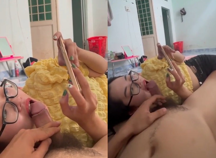 Clip Nóng 18+ Được Em Người Yêu Kính Cận Vừa Chơi Game Vừa Bú Cặc